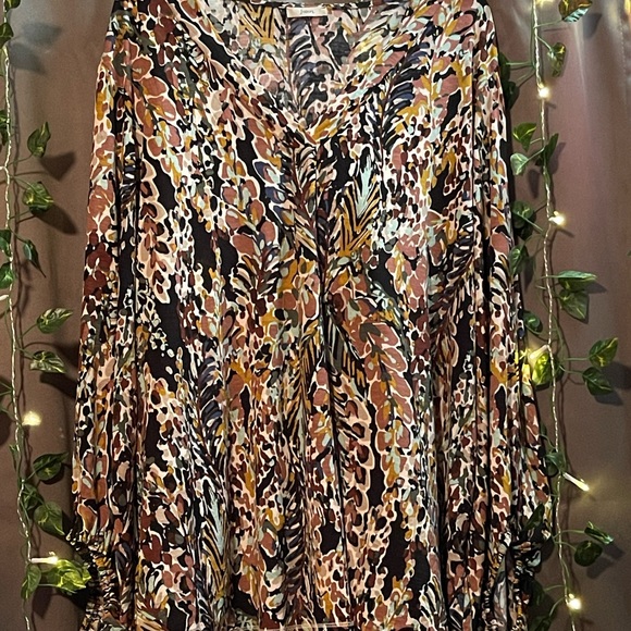 Jodifl || Blossom Bliss Top - Picture 2 of 4